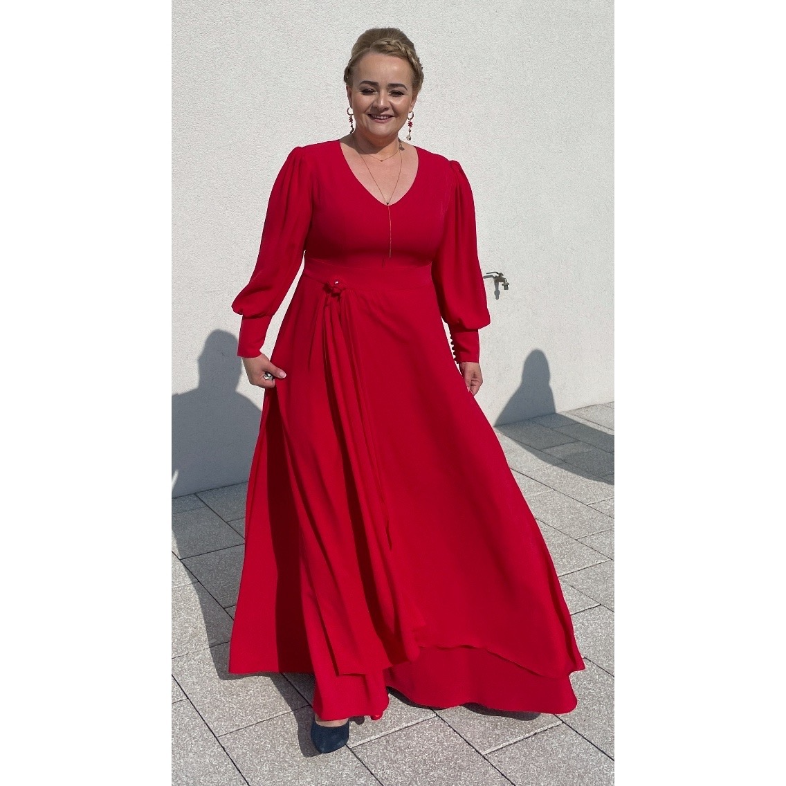 czerwona sukienka wieczorowa